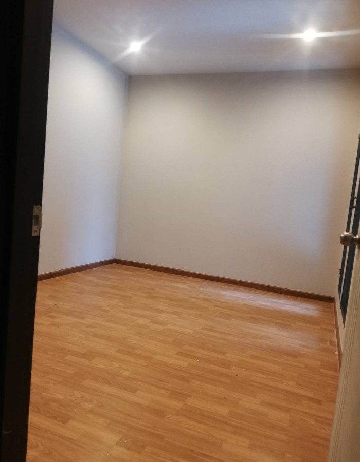 Bigger Land,PathumThani